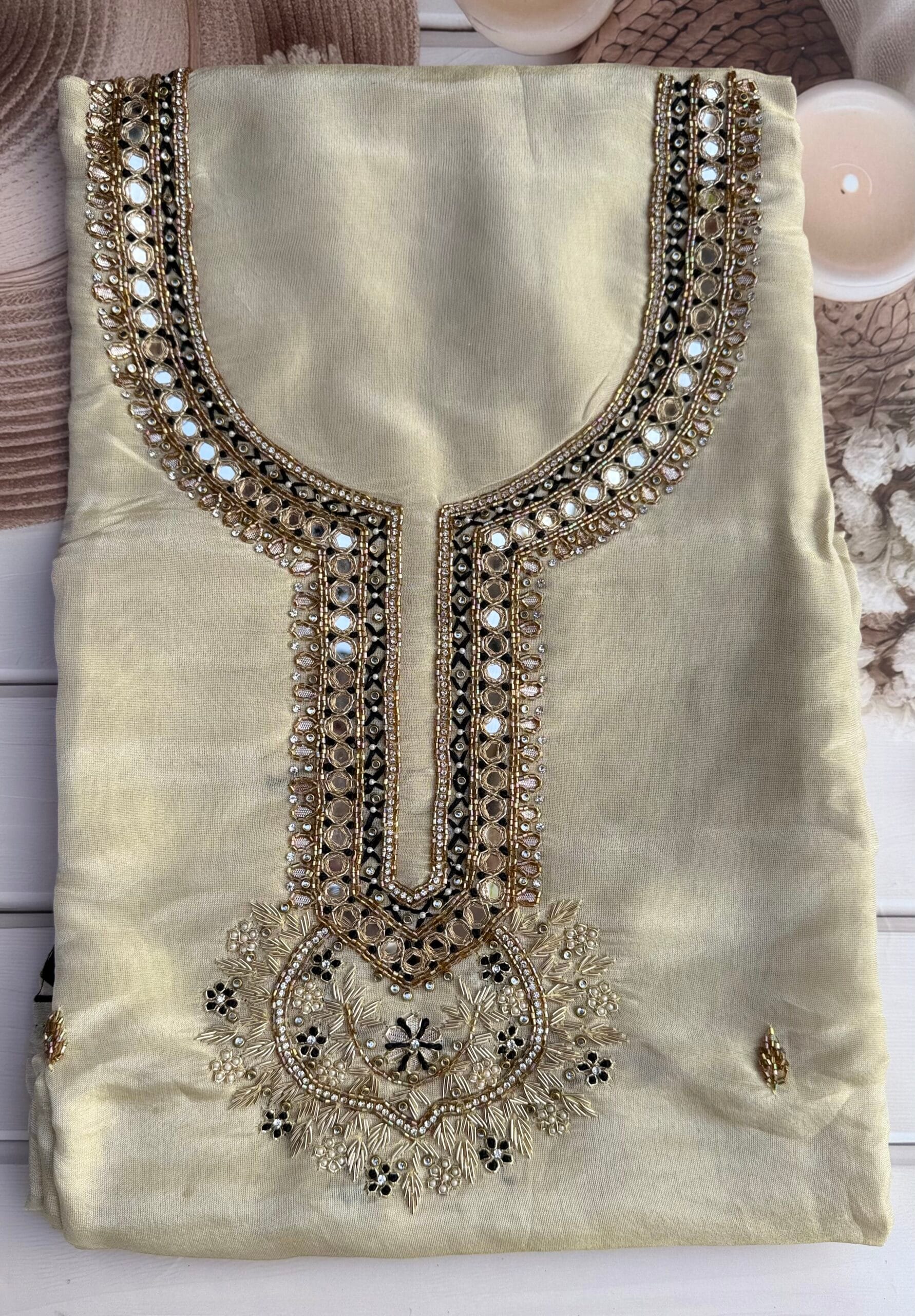 Noor-e-Gul – Shimmer Organza Hand Embroidered Suit - Image 4